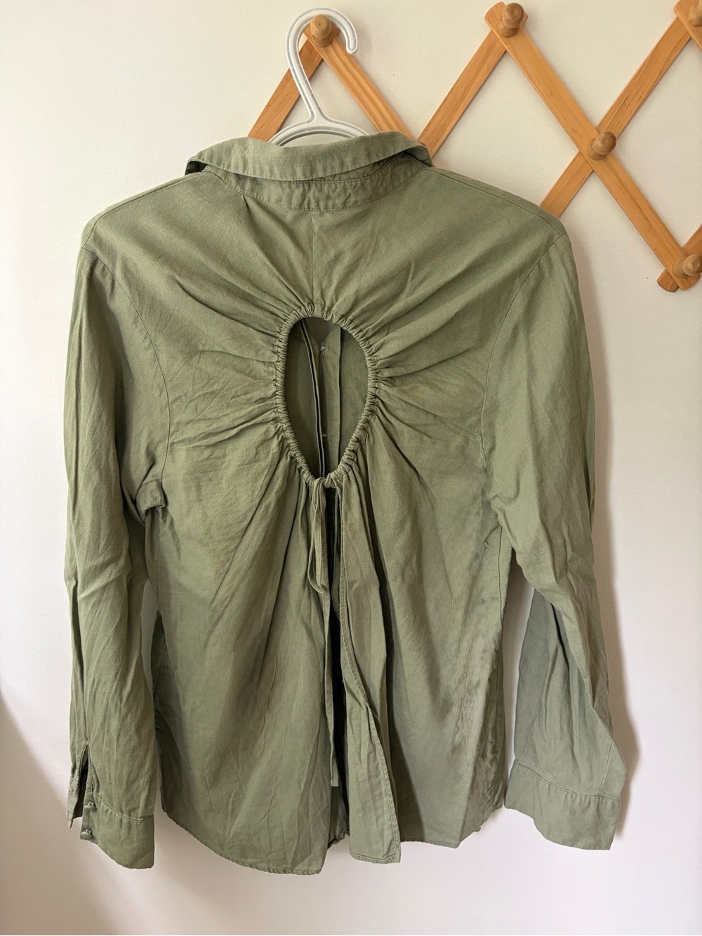 Zara Linen Blend Cutout Button Down - Picture 5 of 5
